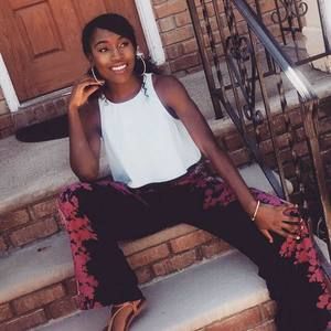 Meet your Posher, Kemi